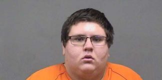 Man tried to trade Chicken Alfredo & Sprite for sex with minor