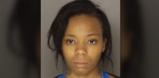 Mom charged with beating daughter’s teacher after cellphone incident