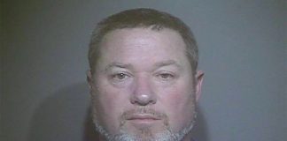 Teacher had sex with student in class during school